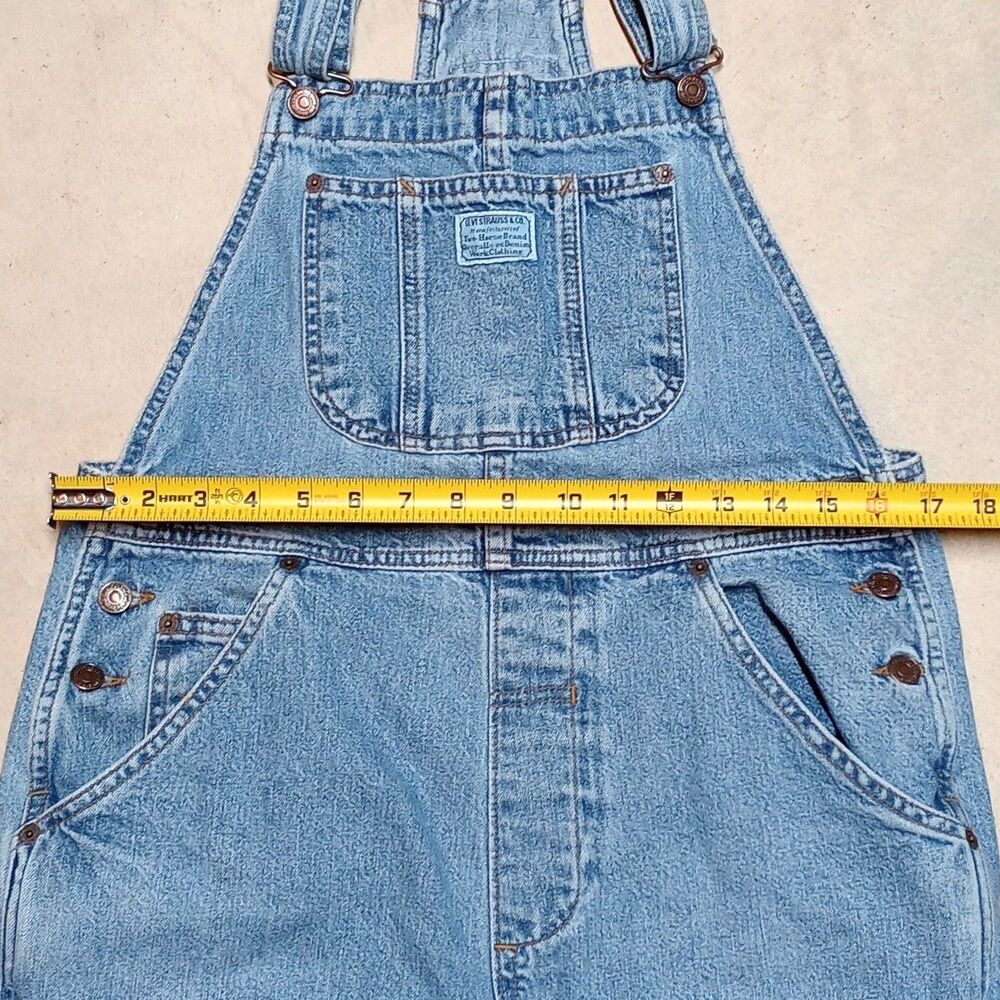 Vintage Levi's Denim Jean Bib Overalls Size MEDIUM Jumpsuit Straight Leg - Picture 9 of 10